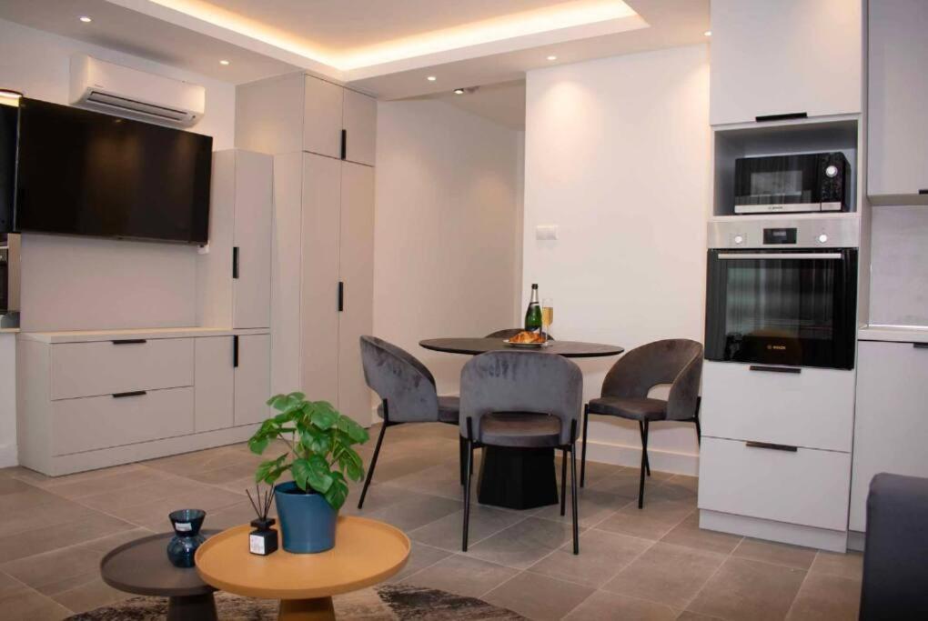 Luxury Cozy 2 Bdr Downtown Apt.3 Budapest Eksteriør billede